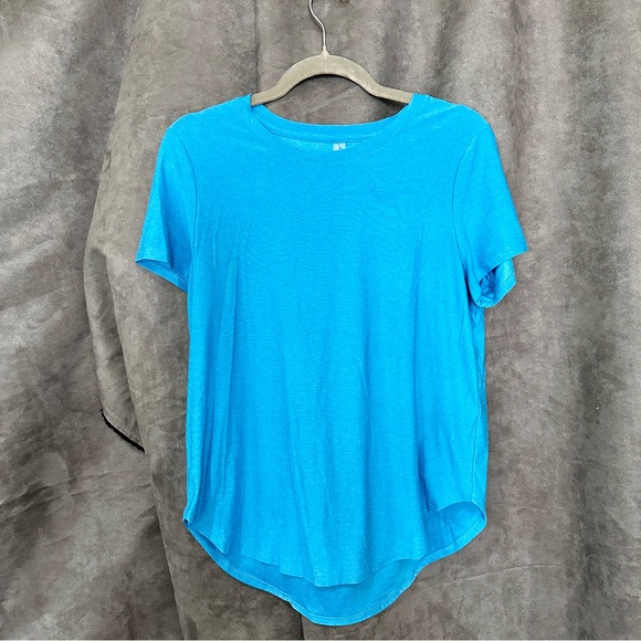 ❌ SOLD - BEYOND YOGA Featherweight On The Down Low Tee Cali Blue (M) - Picture 11 of 11